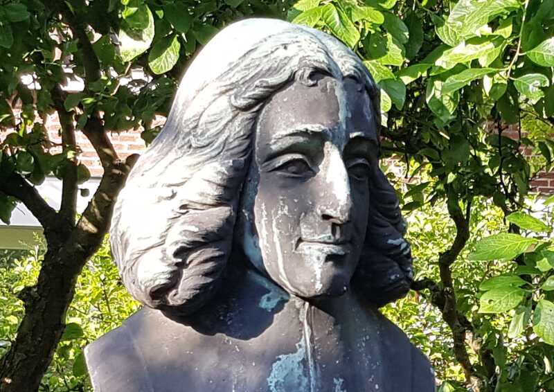 Bezoek Het Spinozahuis